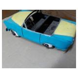 Metal car model for outdoor or indoor decor