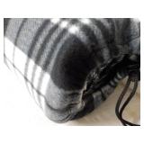 Black/White Throw...