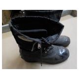 Polar Ware Boots size 8 with Liners...