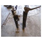 Two Types Trailer Jacks