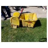 Rubbermaid Heavy Duty Mop Bucket Great Shape