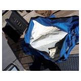 Easton Softball/Baseball Bag & Extras (Balls & Bats)