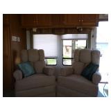 2000 Hitchhiker II 3-Seasons 31