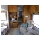 2000 Hitchhiker II 3-Seasons 31