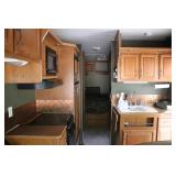 2006 Gearbox Sportsman Edition 26’ Toy Hauler