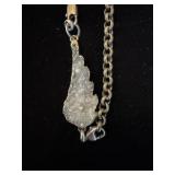 Chunky chains with unique crystals