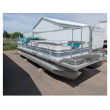 Spectrum 24 Cruiser Pontoon Boat Suzuki 60 Outboard