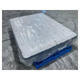 Beautyrest Silver 900 Series Refreshing Firm Queen Mattress - MSRP $1,399.99 - No Reserve!