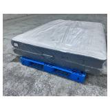 Beautyrest Silver 900 Series Refreshing Firm Queen Mattress - MSRP $1,399.99 - No Reserve!