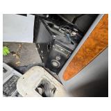 Peterbilt Semi Truck Sleeper Cab - Crack on roof, dented on side - Off 2008 389 Peterbilt