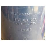 Swing-Away 5 Quart Oil Pouring Can