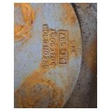 Chevrolet Hubcaps and Lug Nuts, Model #15053704