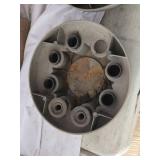 Chevrolet Hubcaps and Lug Nuts, Model #15053704