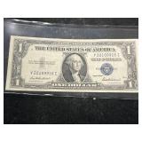 1935F US BLUE SEAL $1 SILVER CERTIFICATE