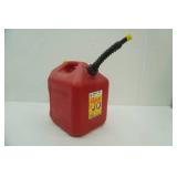 5 gallon gas can. like new condition