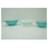 Vintage Pyrex "Amish Butterprint" Cinderella Mixing Bowls