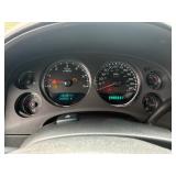 2007 CHEVROLET SUBURBAN LT *4x4 | No Accidents Reported* (NO RESERVE)