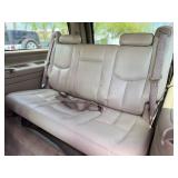 2004 CHEVROLET SUBURBAN 1500 LT (NO RESERVE)