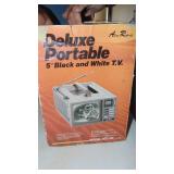 Deluxe Portable 5" B&W TV