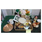 Assorted Decor Pieces