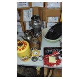 Assorted Kitchen Items