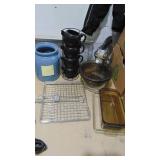 Assorted Kitchen Items
