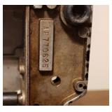 Vintage Singer Featherweight Sewing Machine w/Case