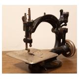 Antique WILLCOX & GIBBS Small Sized Sewing Machine
