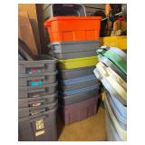 LARGE Lot of Approx 30+ Rubbermaid Totes w/Lids