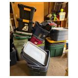 LARGE Lot of Approx 30+ Rubbermaid Totes w/Lids