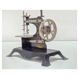 Wonderful Collection of Vintage & Antique Toy Sewing Machines #5