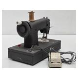 Wonderful Collection of Vintage & Antique Toy Sewing Machines #7