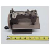 Wonderful Collection of Vintage & Antique Toy Sewing Machines #15