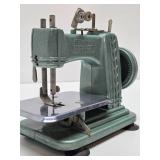 Wonderful Collection of Vintage & Antique Toy Sewing Machines #19