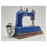 Wonderful Collection of Vintage & Antique Toy Sewing Machines #20