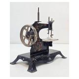 Wonderful Collection of Vintage & Antique Toy Sewing Machines #31
