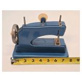 Wonderful Collection of Vintage & Antique Toy Sewing Machines #32