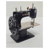 Wonderful Collection of Vintage & Antique Toy Sewing Machines #43