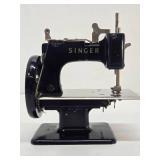 Wonderful Collection of Vintage & Antique Toy Sewing Machines #44