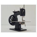 Wonderful Collection of Vintage & Antique Toy Sewing Machines #44