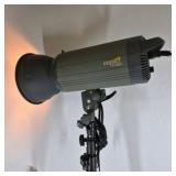 Impact VC-500LR 500Ws Digital Monolight Photography Flash with Stand