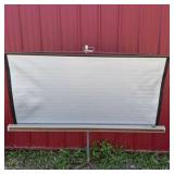 Da-Lite Silver Pacer Projection Screen with Tripod Stand
