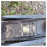 Black Hydraulic Floor Jack