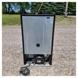 Black Compact Mini Refrigerator Dorm Fridge