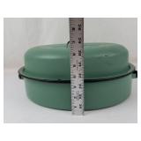 Vintage Enamelware Roasting Pan With Lid