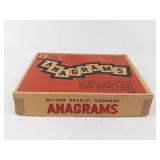 Vintage Milton Bradley Anagrams 4305 Board Game Set