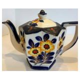 Japanese Ceramic Teapots, Canisters & Shakers Mixed Lot