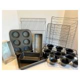 Chicago Metallic Bakeware Mixed Lot (10 Pieces)