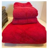Ralph Lauren & Assorted Towels Mixed Lot
