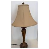 Quoizel Table Lamp With Shade